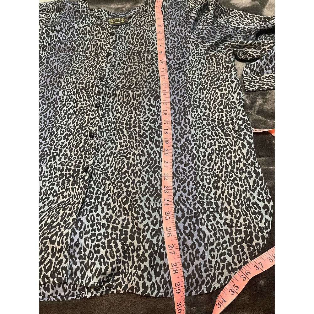 Bob Mackie Wearble Art Long Sleeve Button Up Womens Lightweight Cheetah Top XL - Picture 11 of 12
